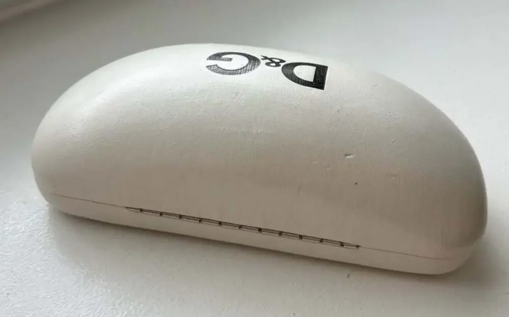 D&G Dolce & Gabbana White Hardshell Clamshell Eyeglasses Sunglasses Case